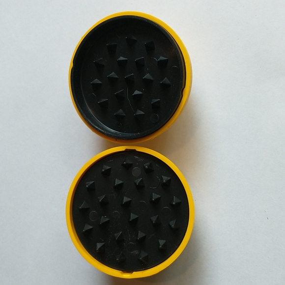 Happy face twist ball grinder - Picture 2 of 2